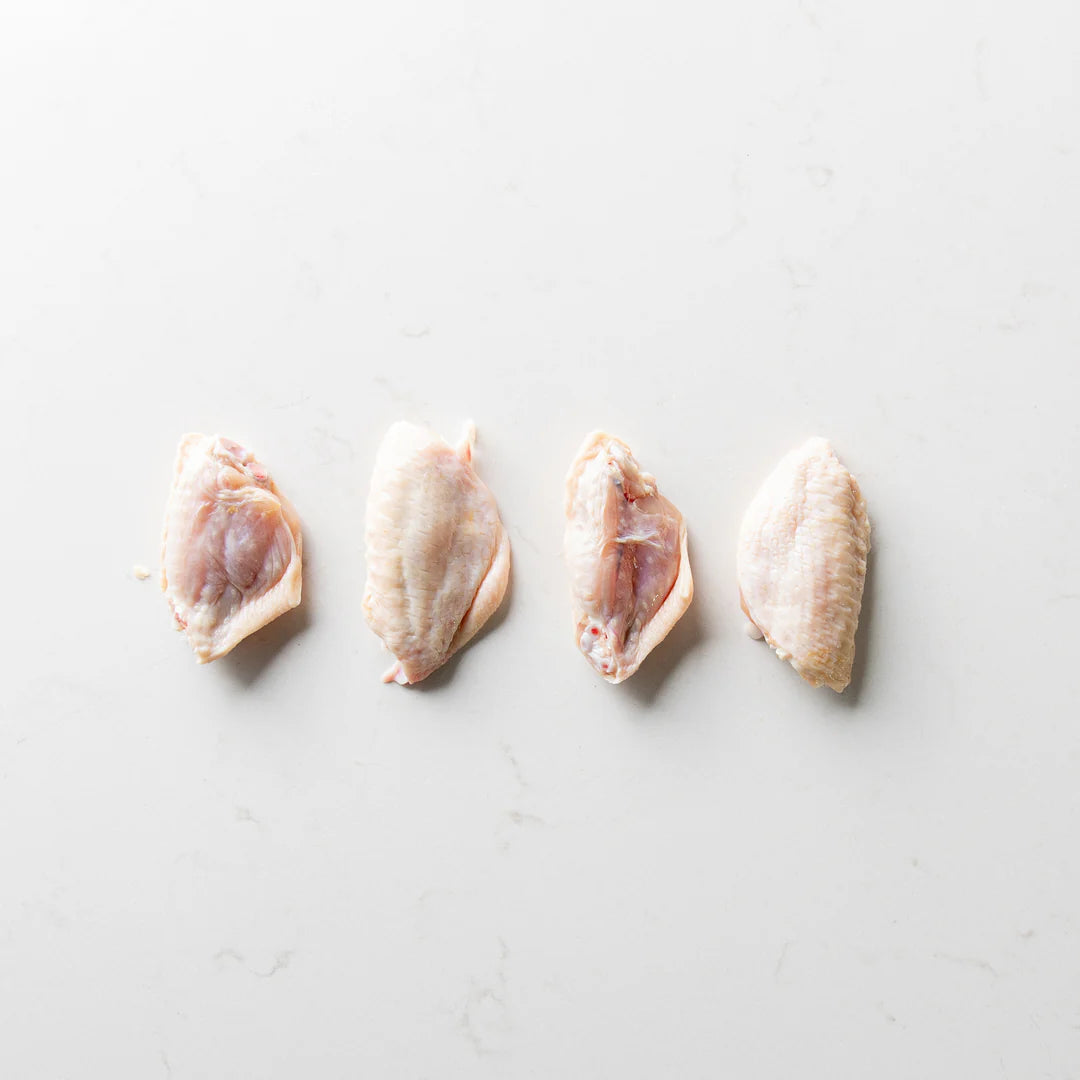 Organically-Fed Chicken Wings (8 ct)