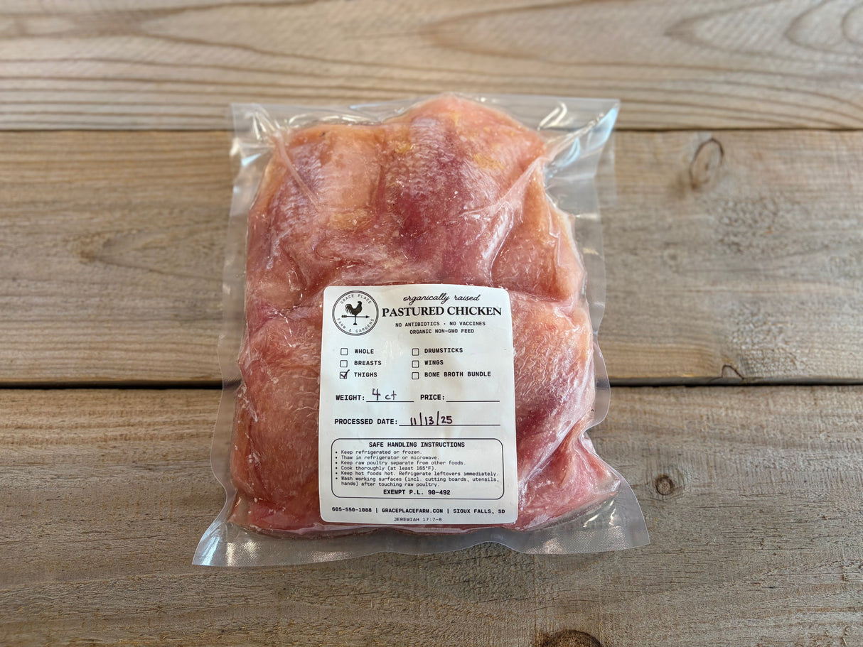 Organically-Fed Chicken Thighs (4 ct)