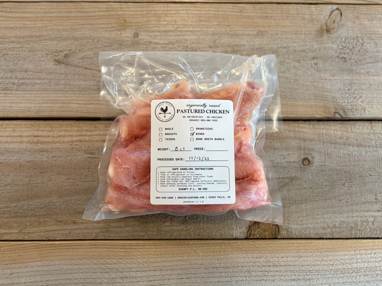 Organically-Fed Chicken Wings (8 ct)