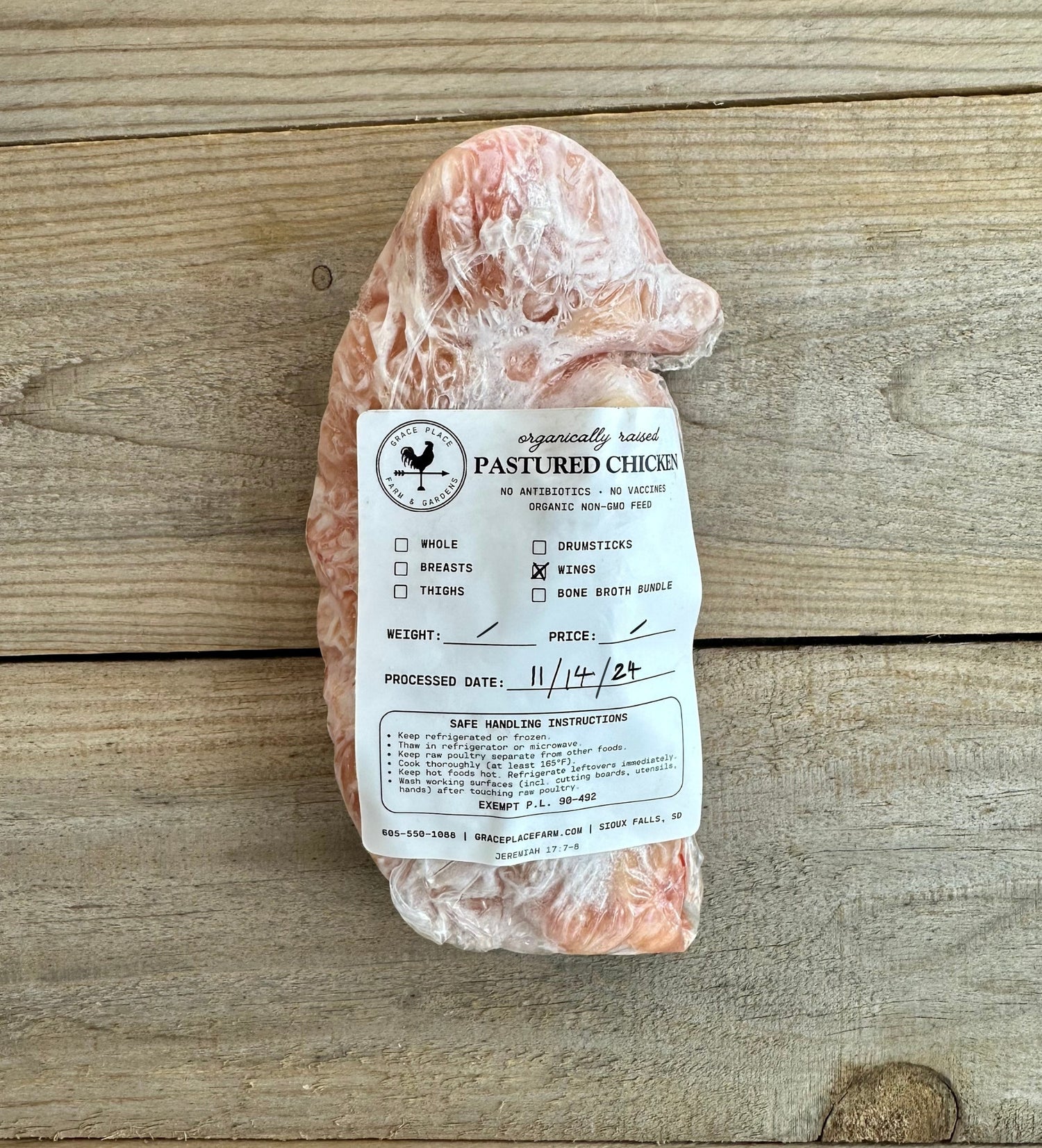 Organically-Fed Chicken Wings (8 ct)